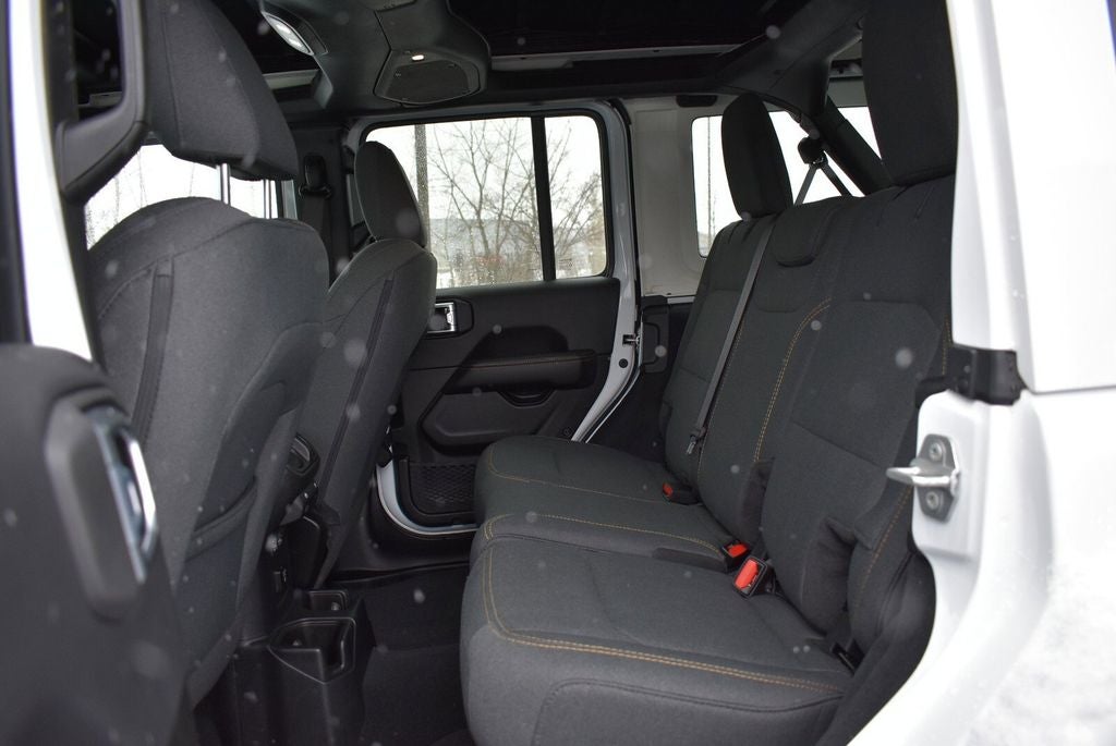 2024 Jeep Wrangler Sahara