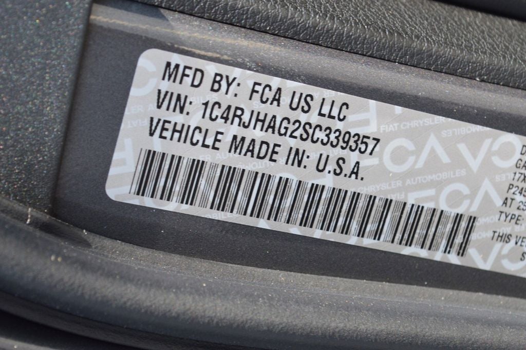 2025 Jeep Grand Cherokee Laredo