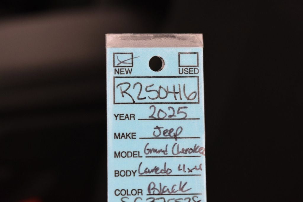 2025 Jeep Grand Cherokee Laredo