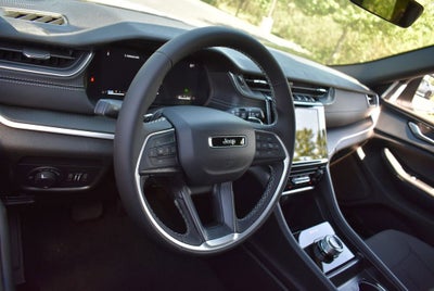 2026 Jeep Grand Cherokee Laredo