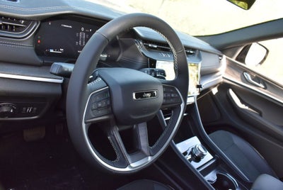 2026 Jeep Grand Cherokee Altitude