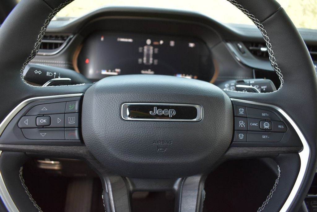 2026 Jeep Grand Cherokee Altitude