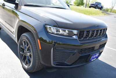 2026 Jeep Grand Cherokee Altitude