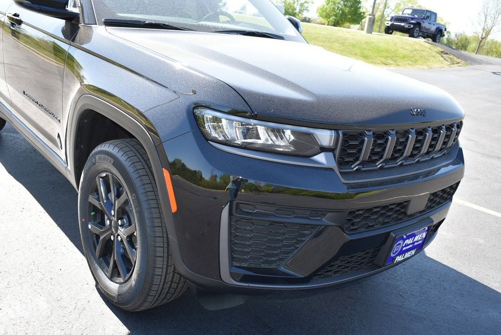 2026 Jeep Grand Cherokee Altitude