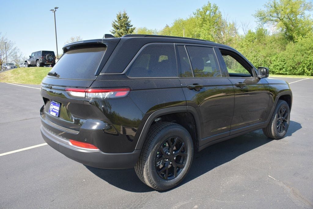 2026 Jeep Grand Cherokee Altitude