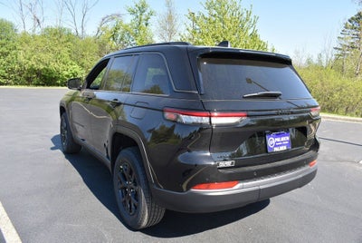 2026 Jeep Grand Cherokee Altitude