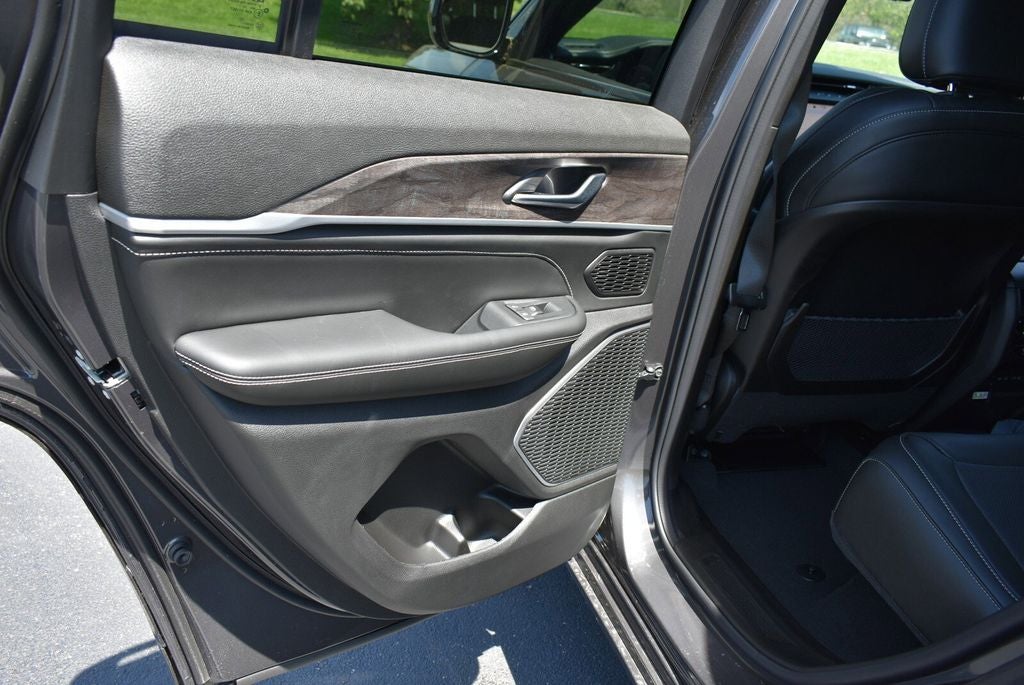 2026 Jeep Grand Cherokee Limited Reserve