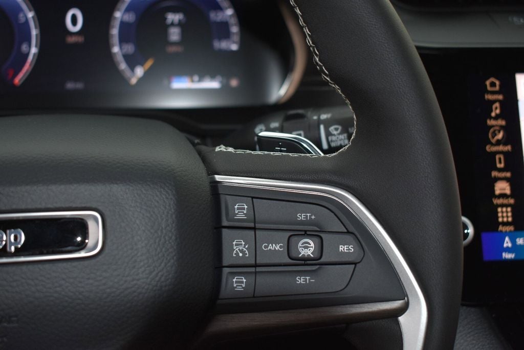 2026 Jeep Grand Cherokee L Laredo