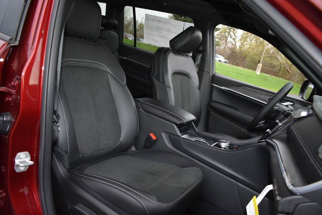 2026 Jeep Grand Cherokee L Laredo