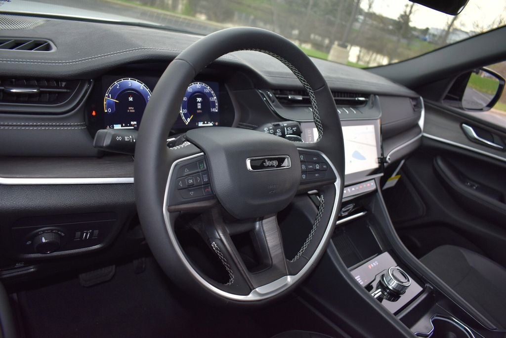 2026 Jeep Grand Cherokee L Laredo