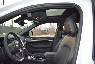 2026 Jeep Grand Cherokee L Laredo