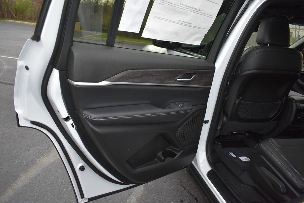 2026 Jeep Grand Cherokee L Laredo
