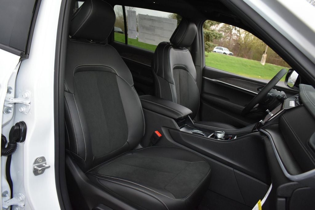 2026 Jeep Grand Cherokee L Laredo