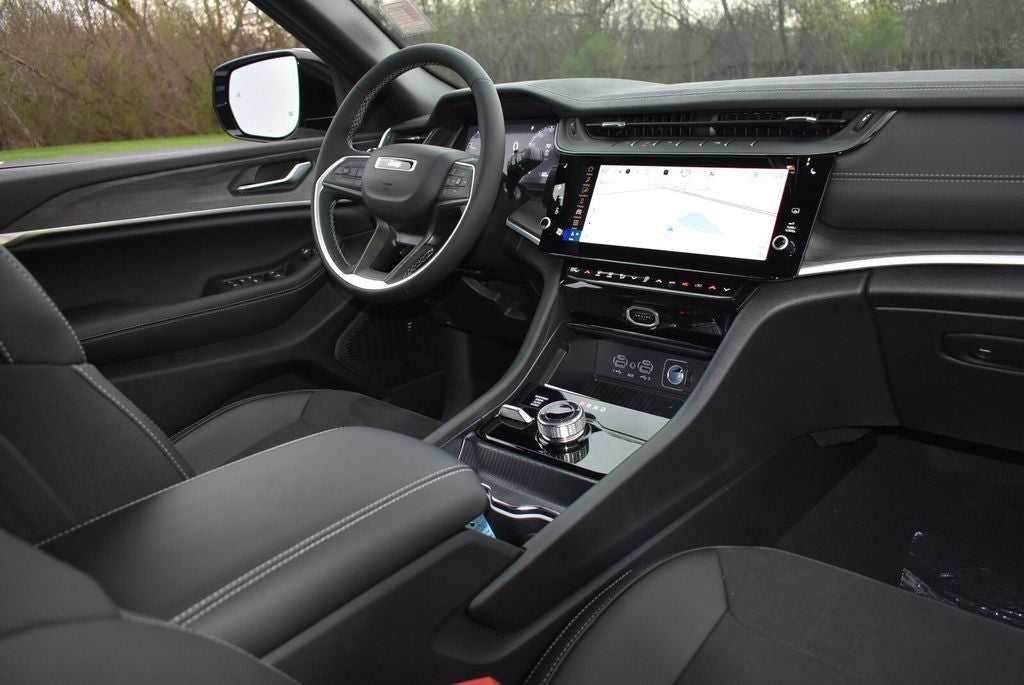 2026 Jeep Grand Cherokee L Laredo