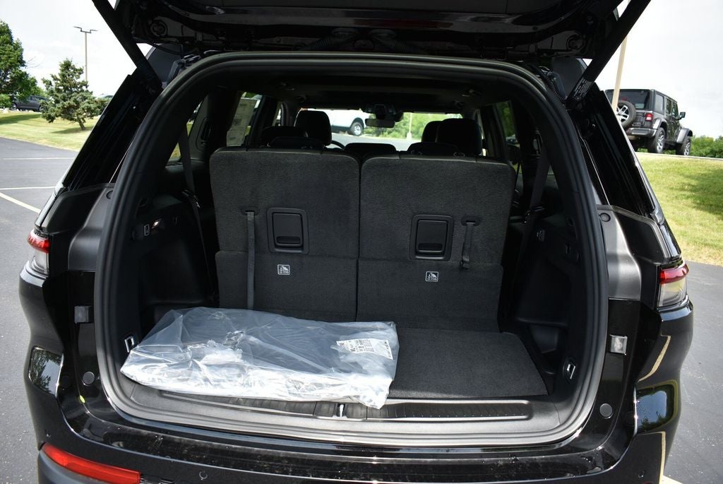 2026 Jeep Grand Cherokee L Altitude