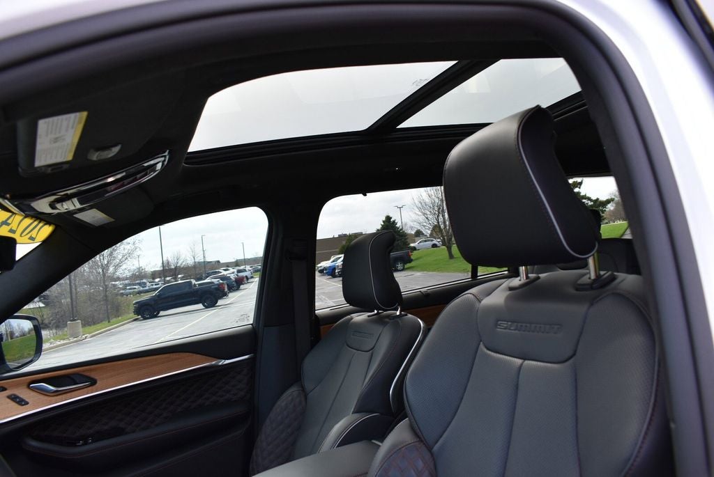 2024 Jeep Grand Cherokee L Summit