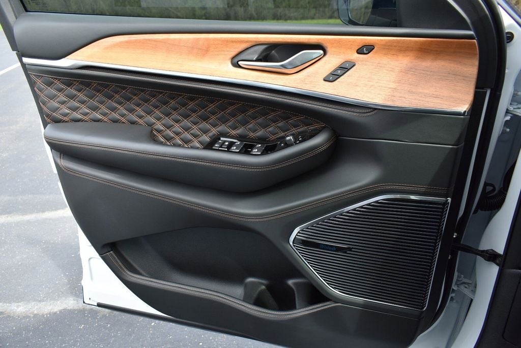 2024 Jeep Grand Cherokee L Summit
