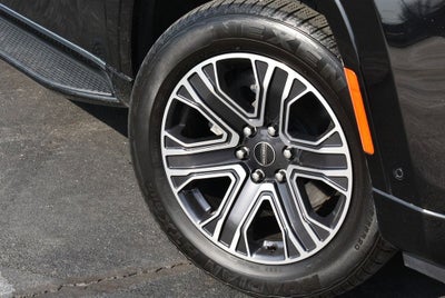 2025 Jeep Wagoneer Base