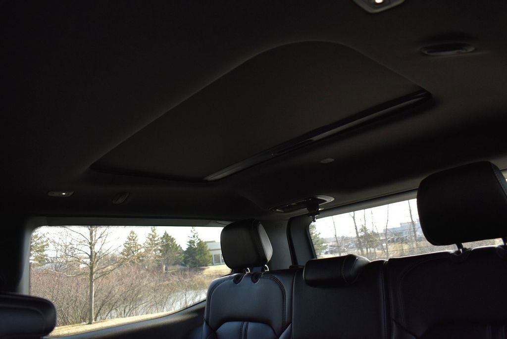 2025 Jeep Wagoneer Base