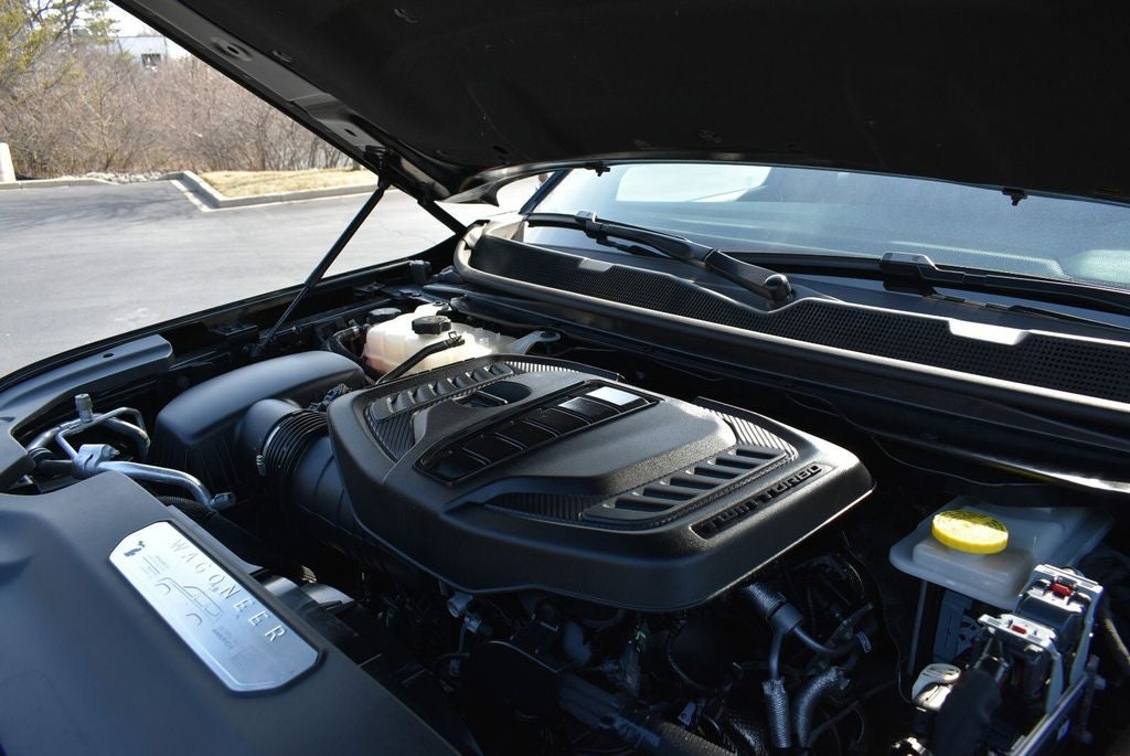 2025 Jeep Wagoneer Base