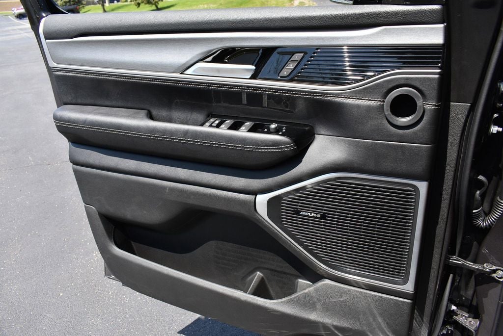 2026 Jeep Grand Wagoneer Upland