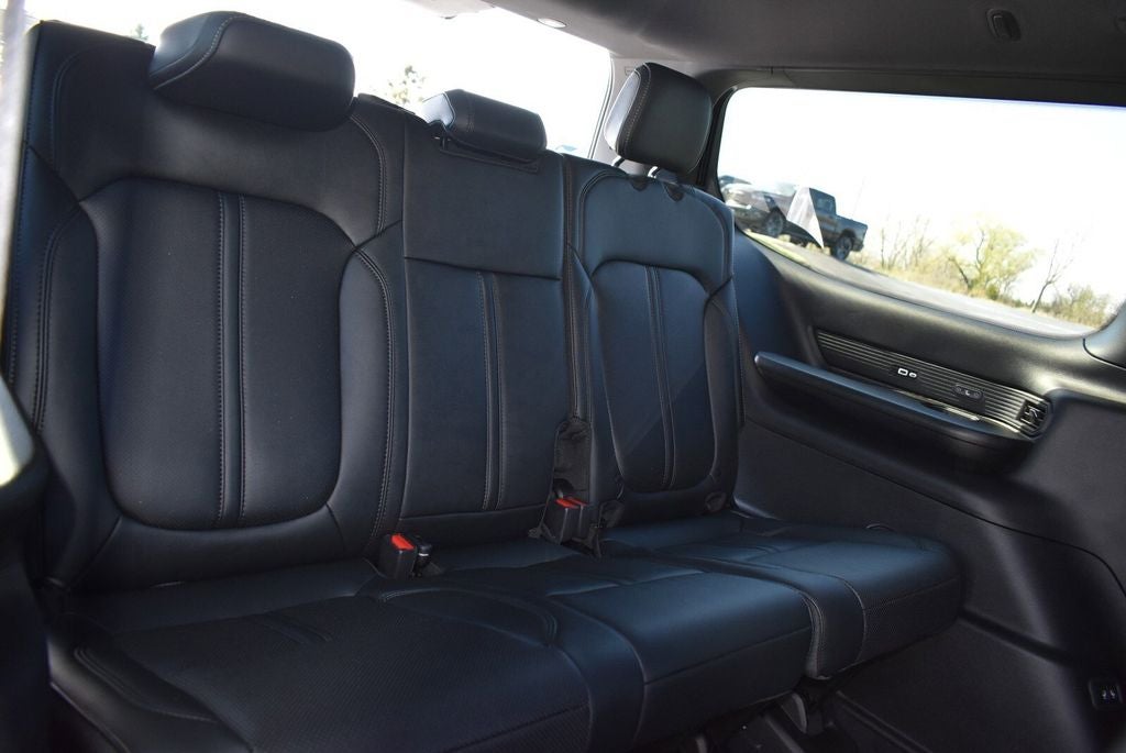 2026 Jeep Grand Wagoneer Limited Altitude