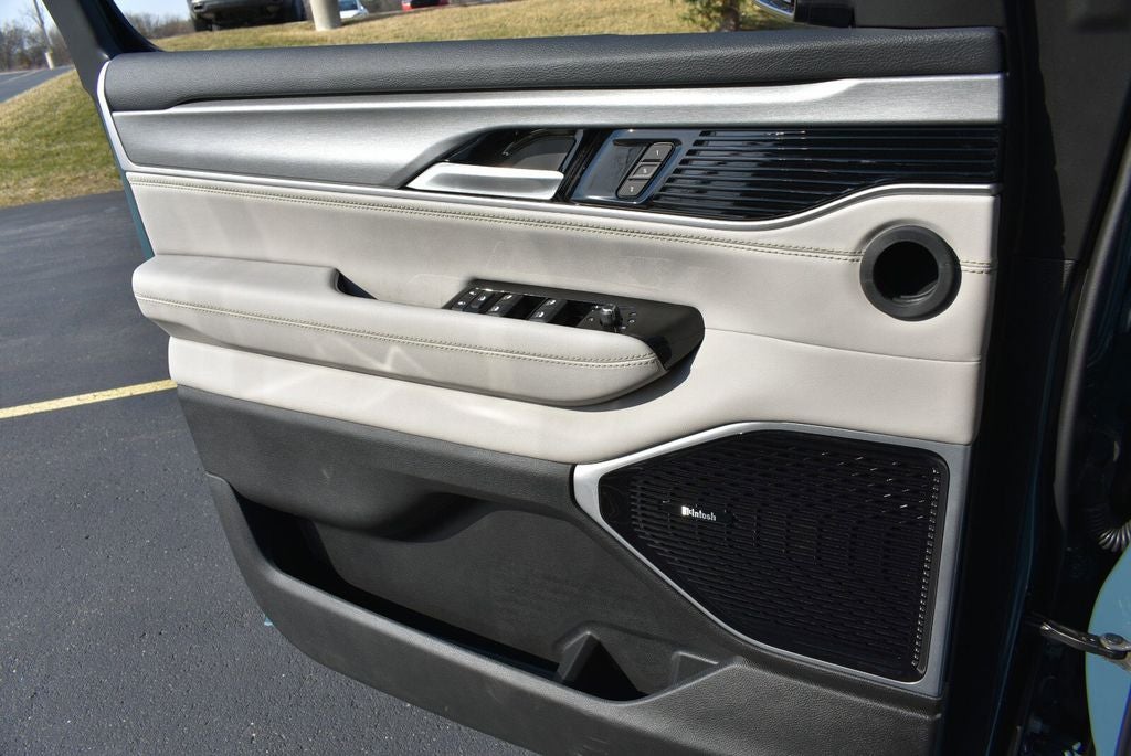 2026 Jeep Grand Wagoneer Limited Altitude