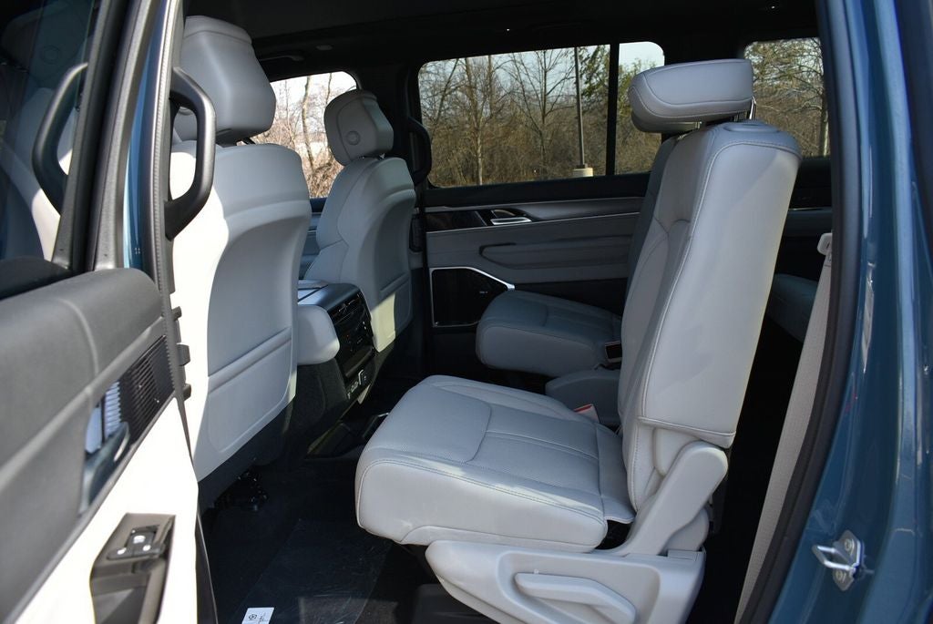 2026 Jeep Grand Wagoneer Limited Altitude