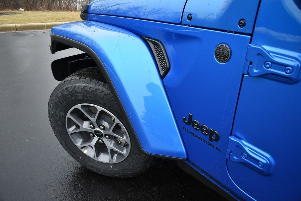 2026 Jeep Gladiator Sport S