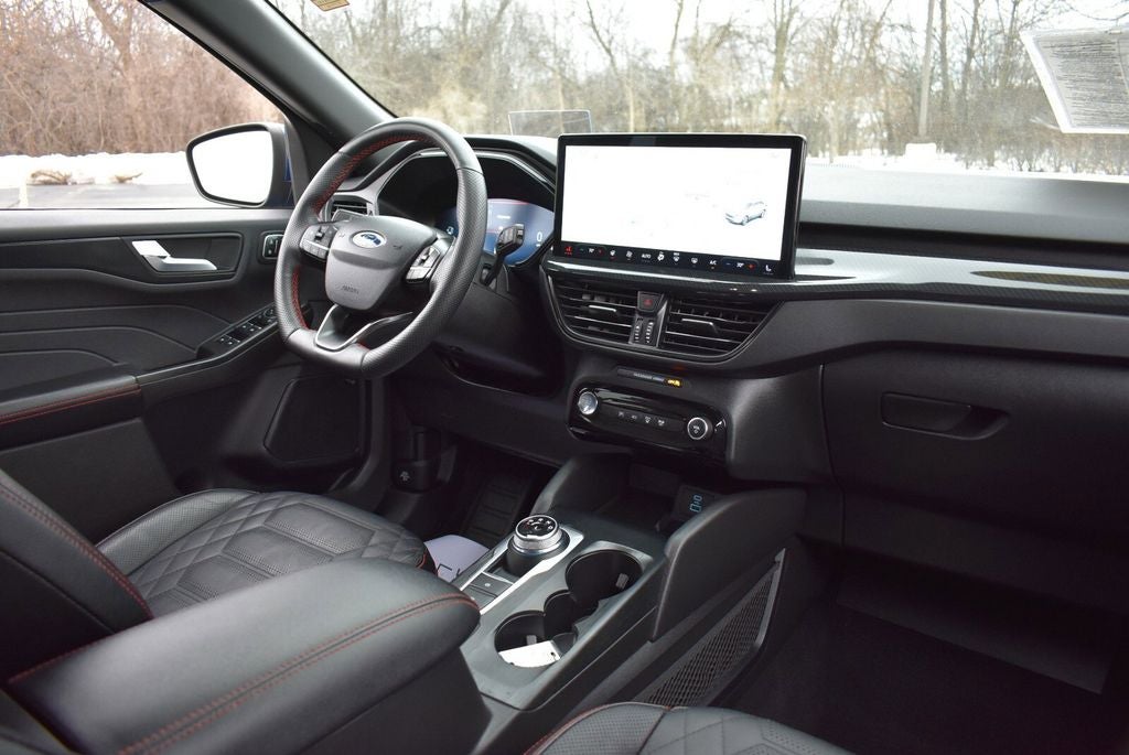 2023 Ford Escape ST-Line Elite