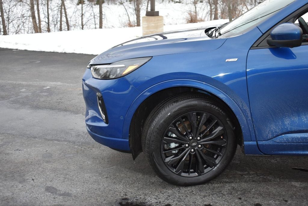 2023 Ford Escape ST-Line Elite
