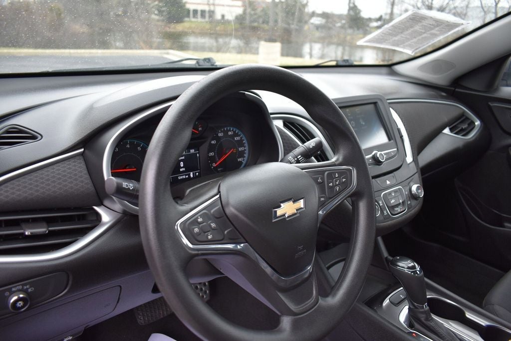 2016 Chevrolet Malibu LS 1LS