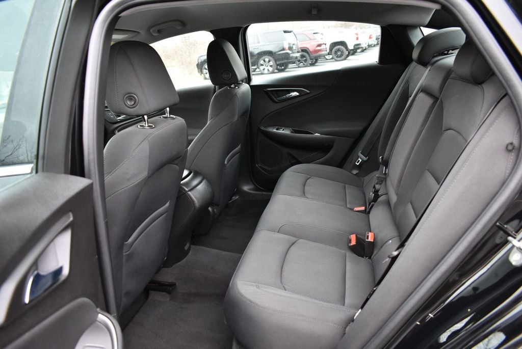 2016 Chevrolet Malibu LS 1LS