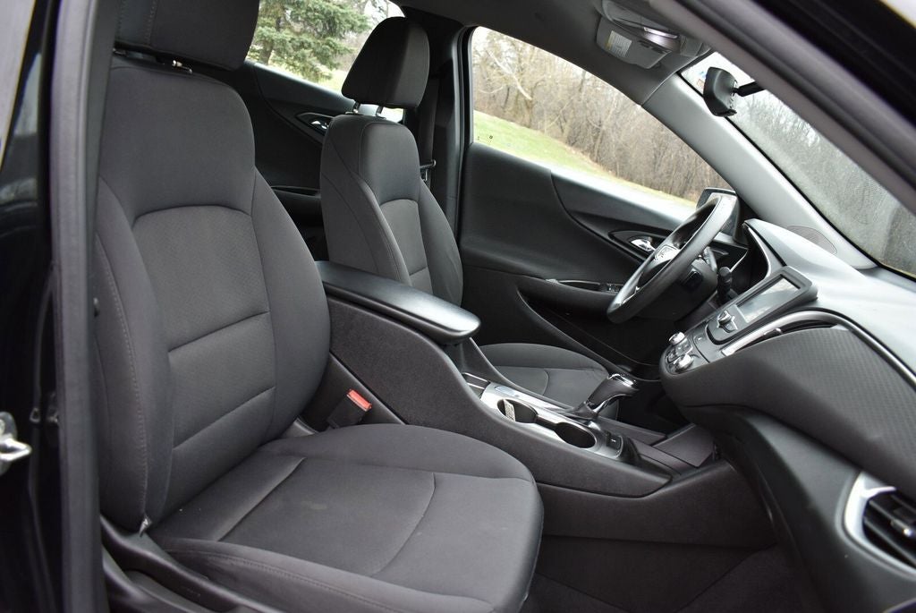 2016 Chevrolet Malibu LS 1LS