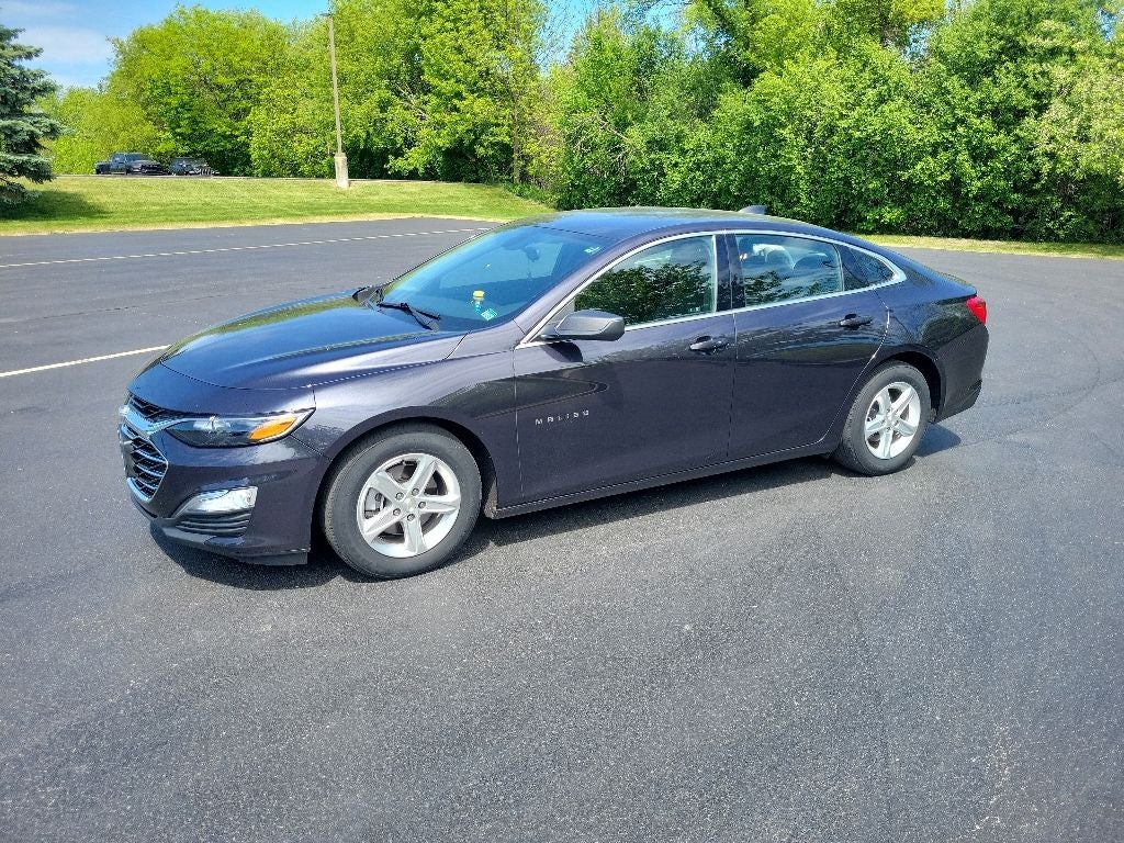 2022 Chevrolet Malibu LS 1LS