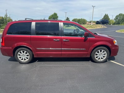 2015 Chrysler Town & Country Touring