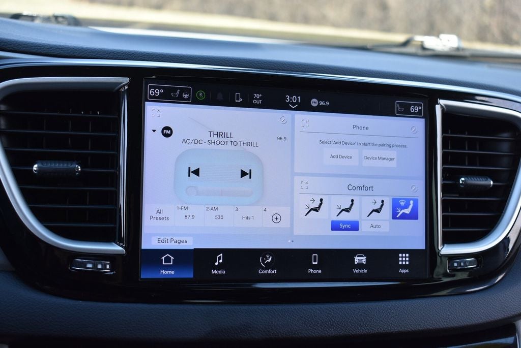 2024 Chrysler Pacifica Touring L