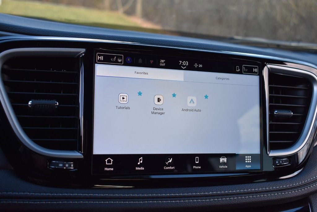 2026 Chrysler Pacifica Select