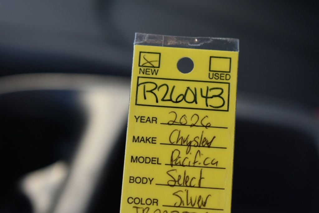 2026 Chrysler Pacifica Select