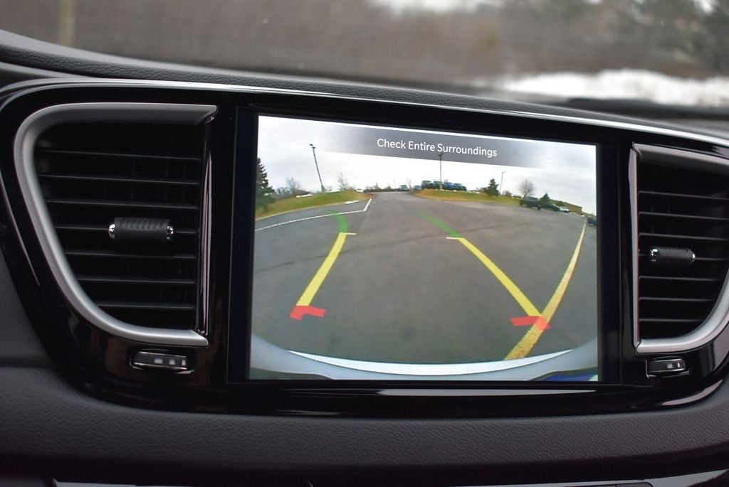 2026 Chrysler Voyager LX