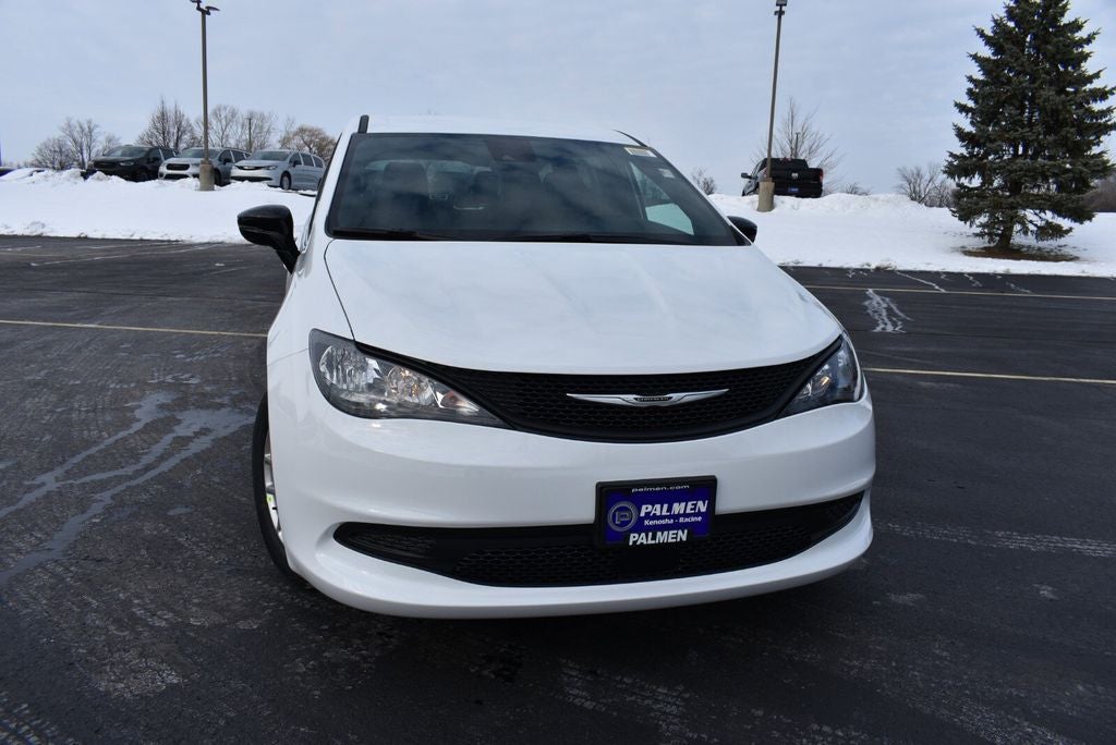2026 Chrysler Voyager LX