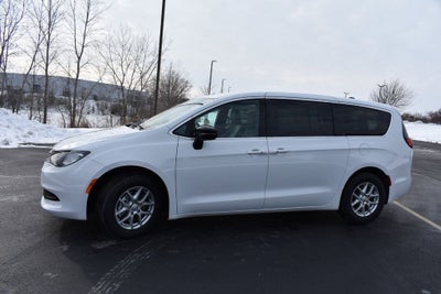 2026 Chrysler Voyager LX