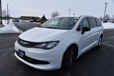 2026 Chrysler Voyager LX