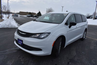2026 Chrysler Voyager LX