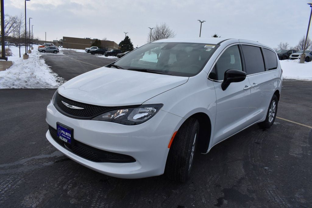 2026 Chrysler Voyager LX