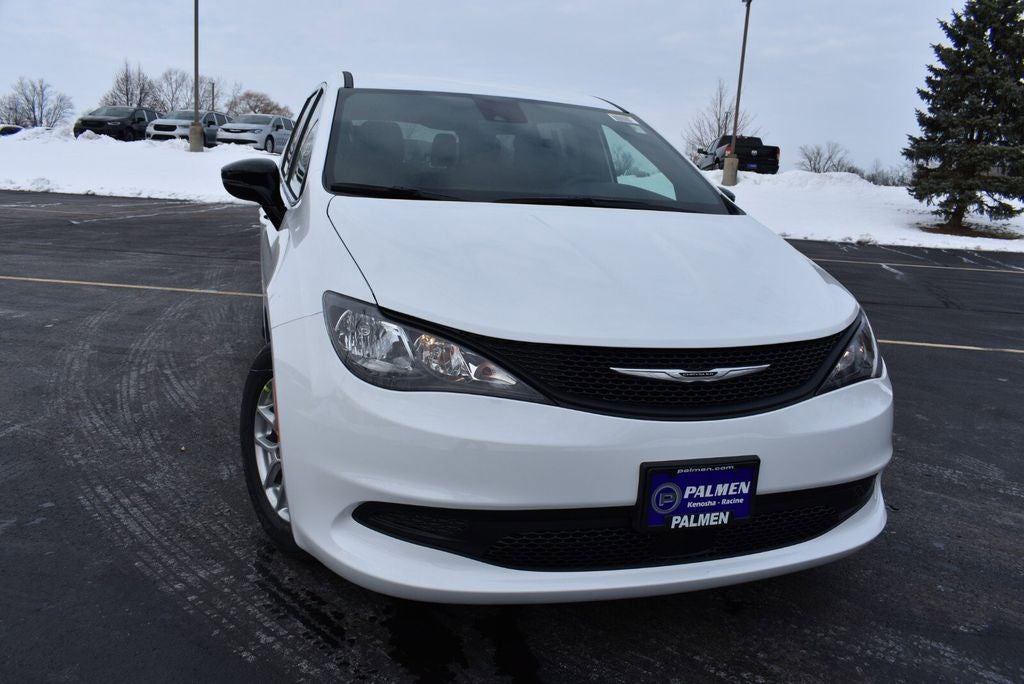 2026 Chrysler Voyager LX