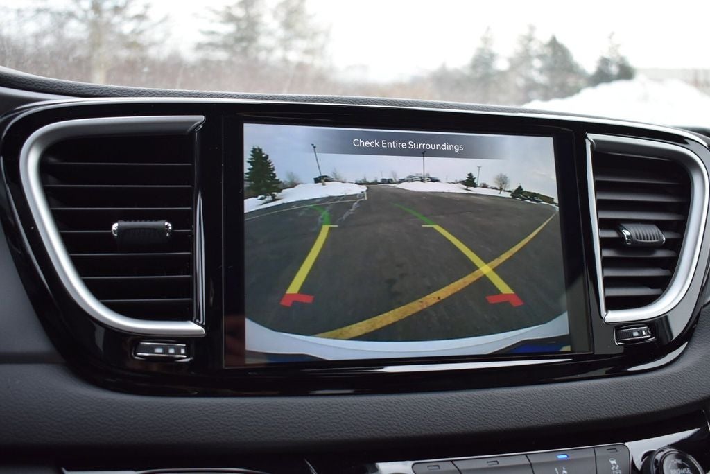 2026 Chrysler Voyager LX