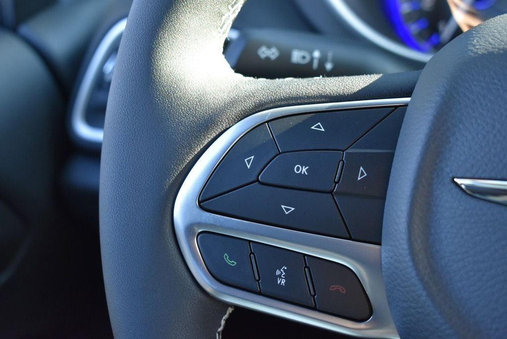 2026 Chrysler Voyager LX