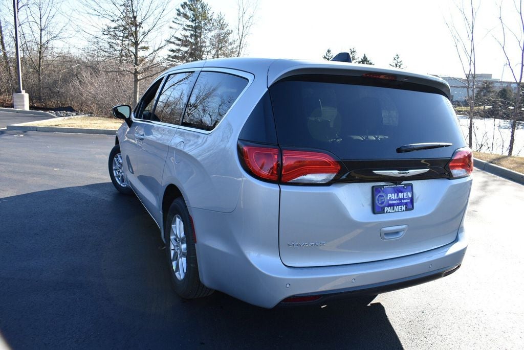 2026 Chrysler Voyager LX