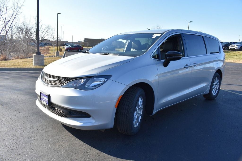 2026 Chrysler Voyager LX